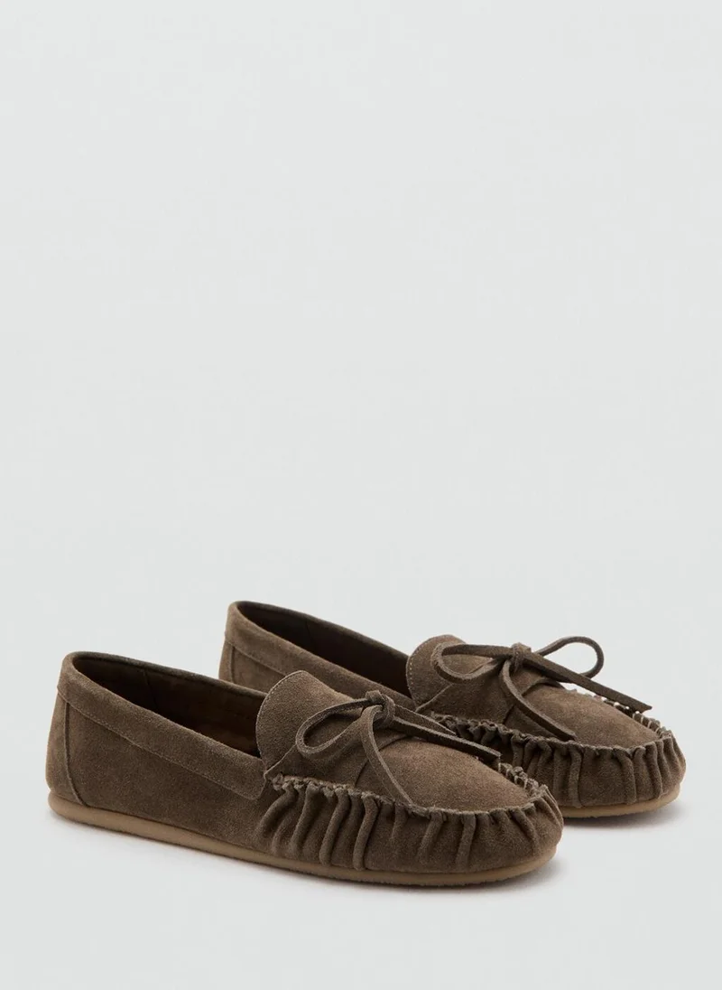 مانجو Gathered suede moccasins
